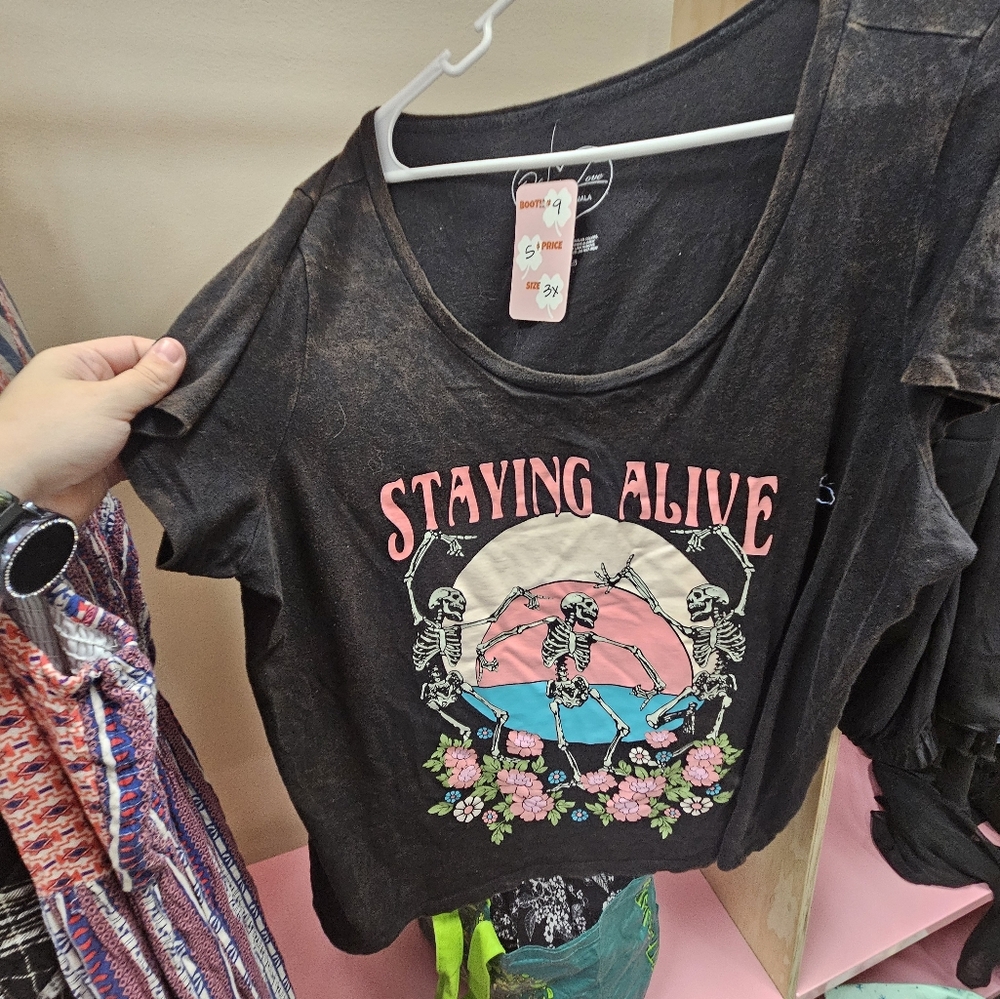 Staying alive graphic tee